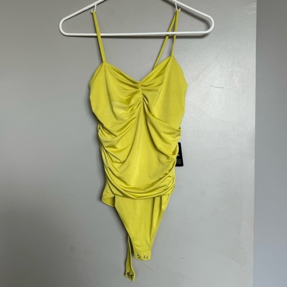 NWT Express Body Contour Collection Compression Bodysuit in Chartreuse Small - Picture 1 of 3